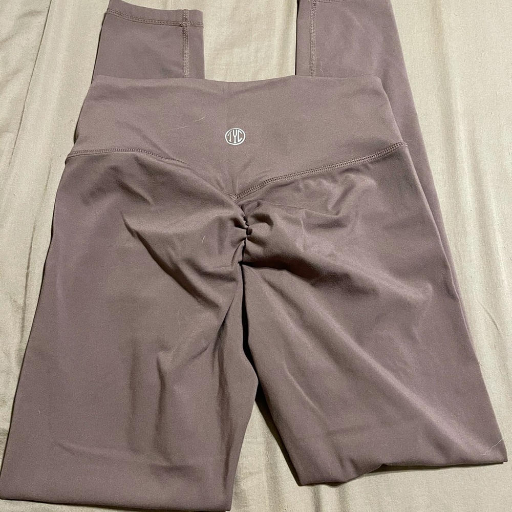 TYC scrunch booty leggings